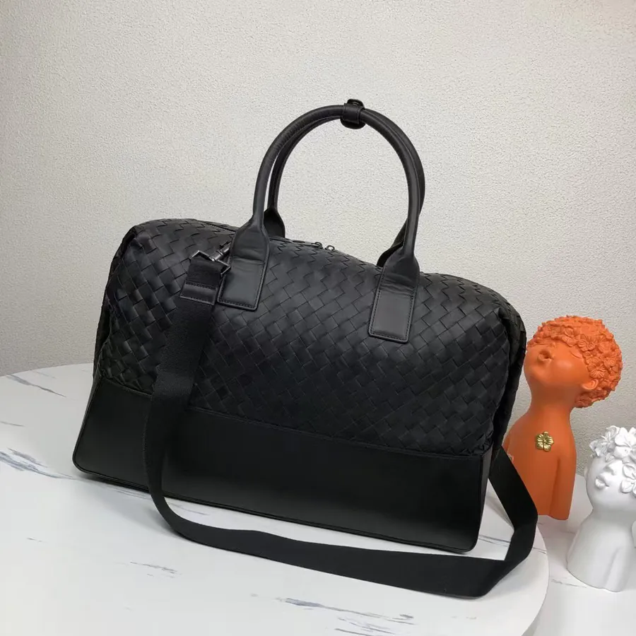 820 BV New Travel Bag Italian Grained Calfskin Men's Bag