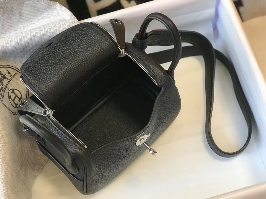 Mini Lindy Togo Bag in Top Grain Calfskin with Silver Buckle