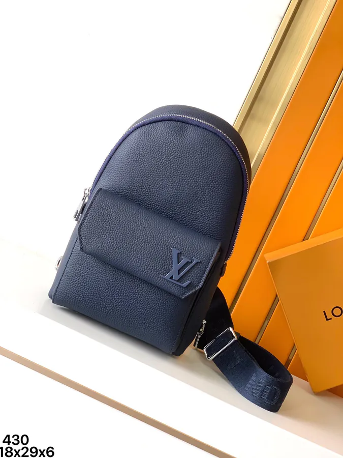 Avenue Shoulder Bag with Damier Infini