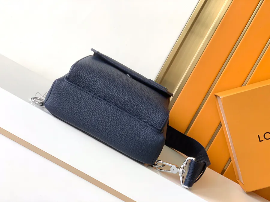 Avenue Shoulder Bag with Damier Infini
