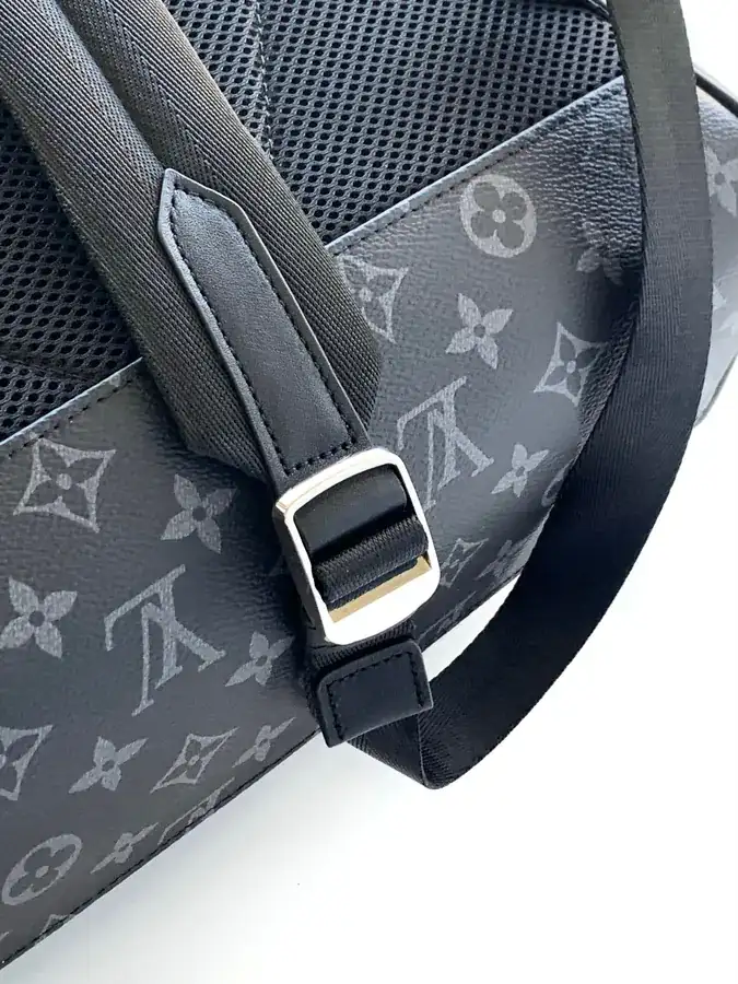 Avenue Damier Infinity Classic Black Flower Shoulder Bag