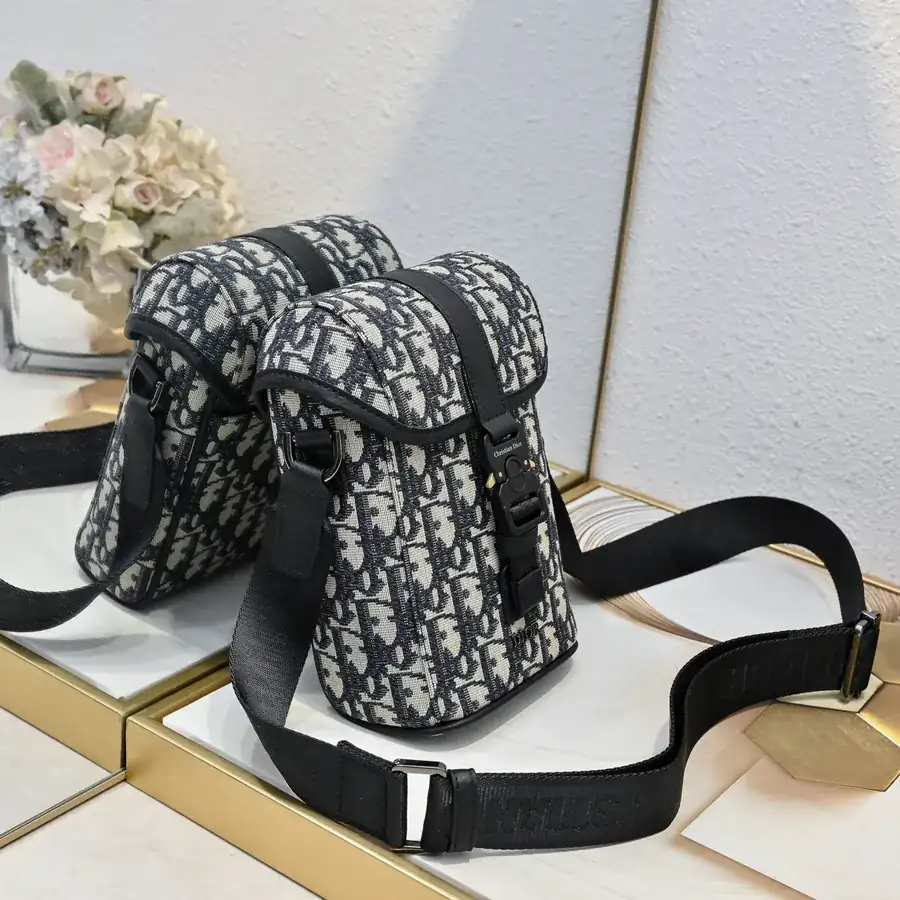 Hit The Road 2025 Summer Men's Collection Mini Messenger Bag