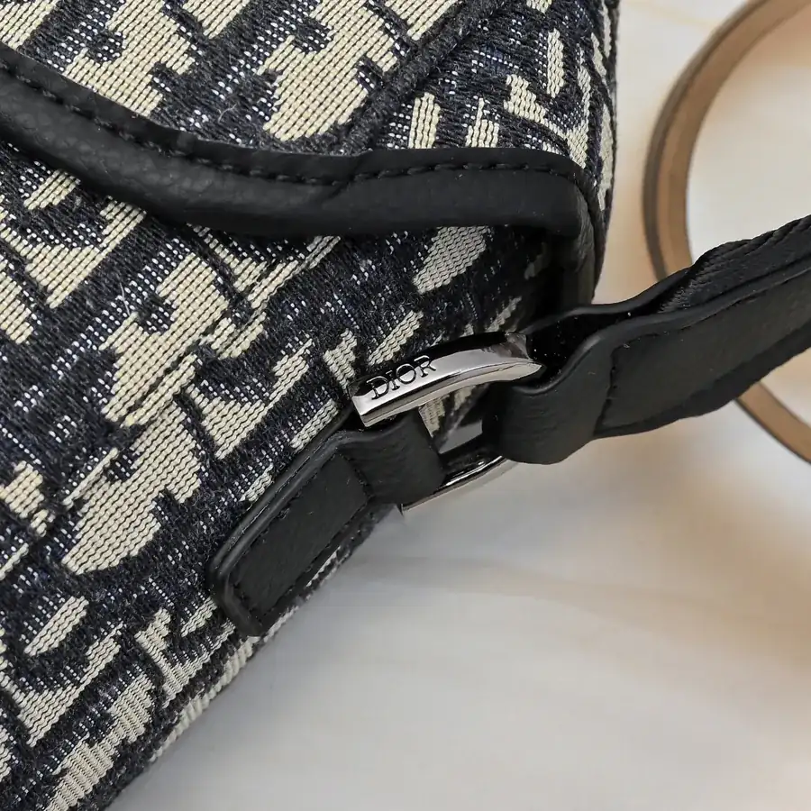 Hit The Road 2025 Summer Men's Collection Mini Messenger Bag