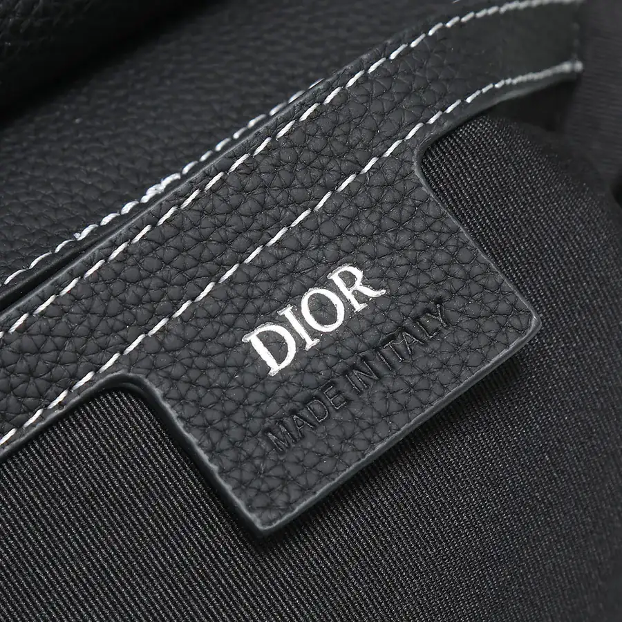 DIOR Bucket Bag in Black Full Leather