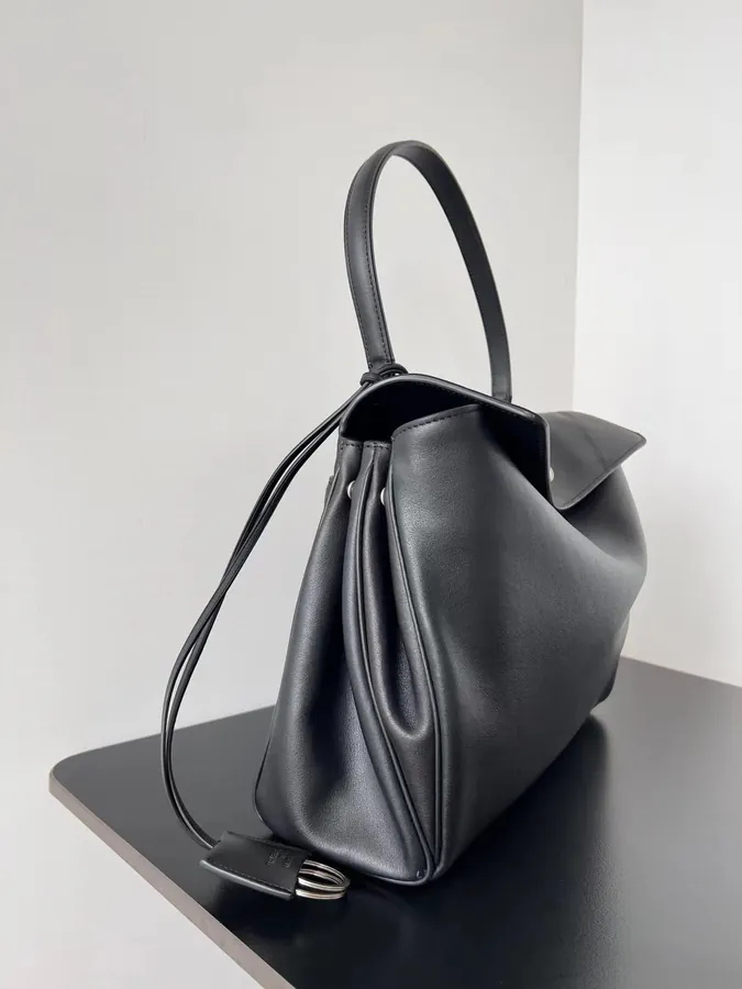 BaleNCIAGA Rodeo Large Bucket Bag with Grained Calfskin