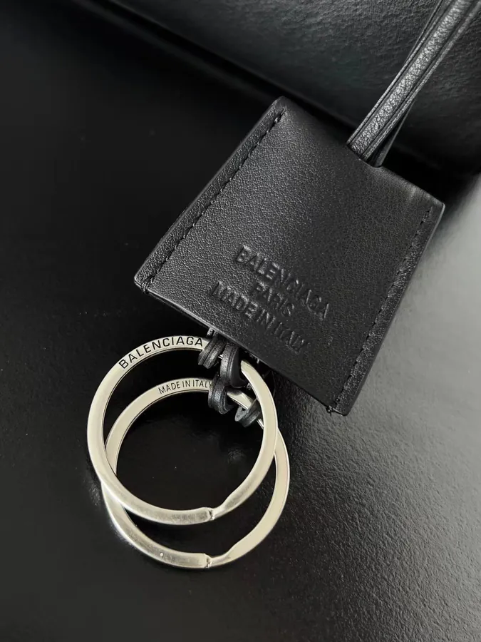 BaleNCIAGA Rodeo Large Bucket Bag with Grained Calfskin