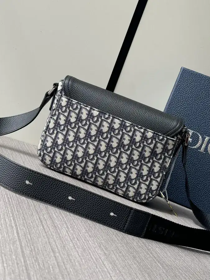 P480 Starry Accessory 2024 Trendy Crossbody Saddle Messenger Bag
