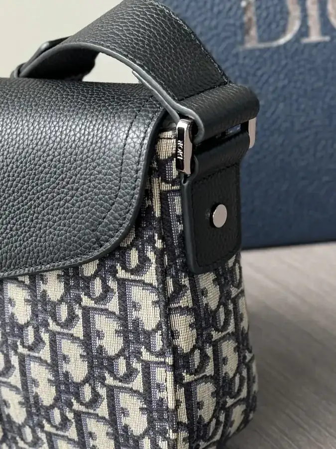 P480 Starry Accessory 2024 Trendy Crossbody Saddle Messenger Bag