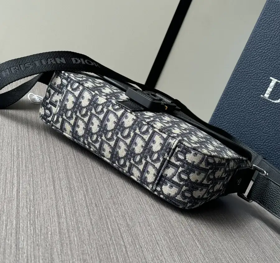 P480 Starry Accessory 2024 Trendy Crossbody Saddle Messenger Bag