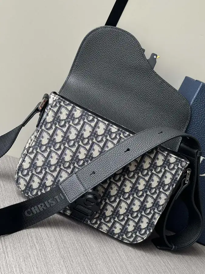 P480 Starry Accessory 2024 Trendy Crossbody Saddle Messenger Bag