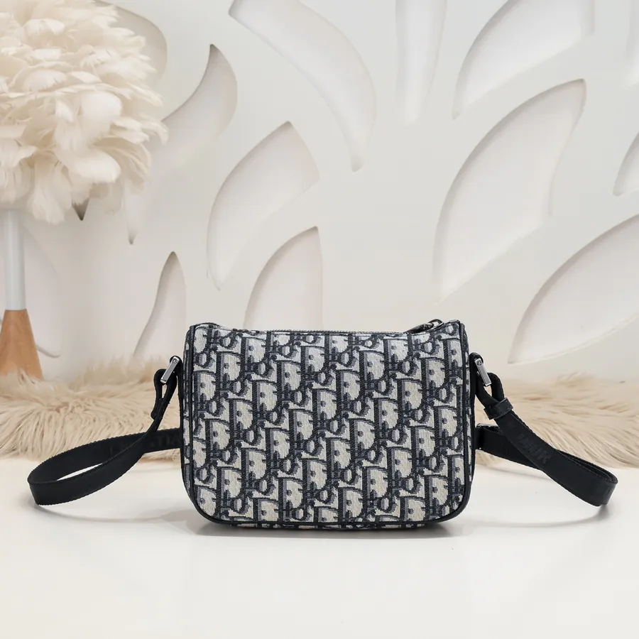 Men's Shoulder Bag with Crossbody Strap D908 Autumn Collection