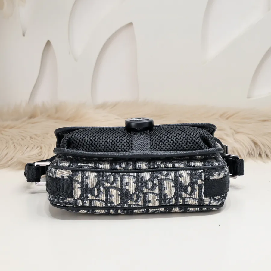 Men's Shoulder Bag with Crossbody Strap D908 Autumn Collection