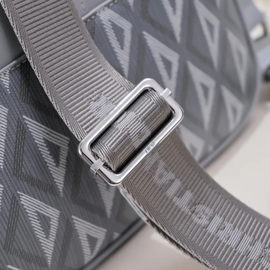 New Hit the Road Messenger Bag Modern Style & Premium Craft