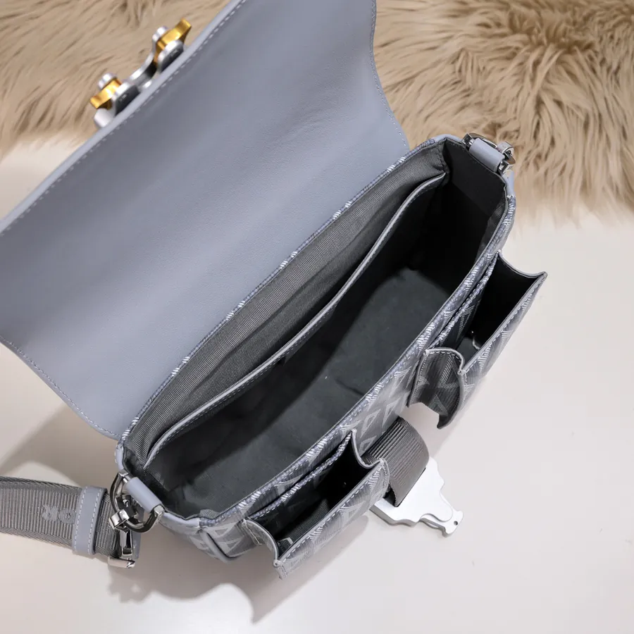 New Hit the Road Messenger Bag Modern Style & Premium Craft