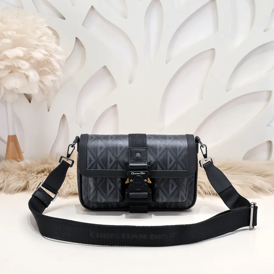 Hit the Road Messenger Bag New Season Design