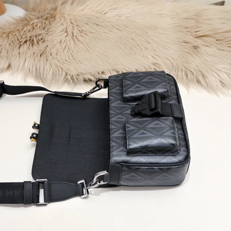 Hit the Road Messenger Bag New Season Design