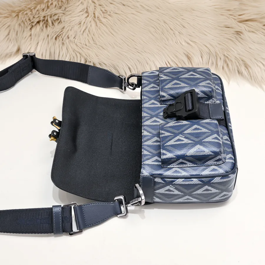 Hit the Road Messenger Bag New Season Design