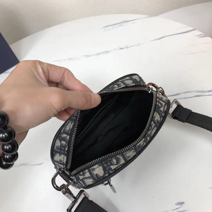 Holdmark Safari Mini Messenger Bag