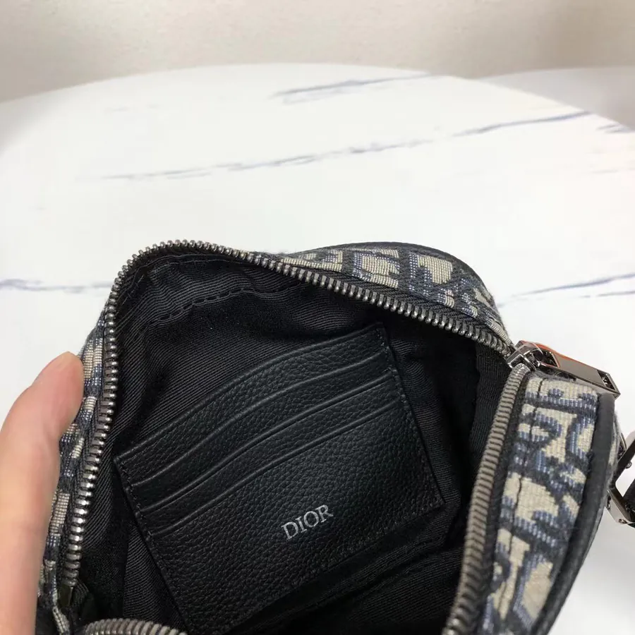 Holdmark Safari Mini Messenger Bag