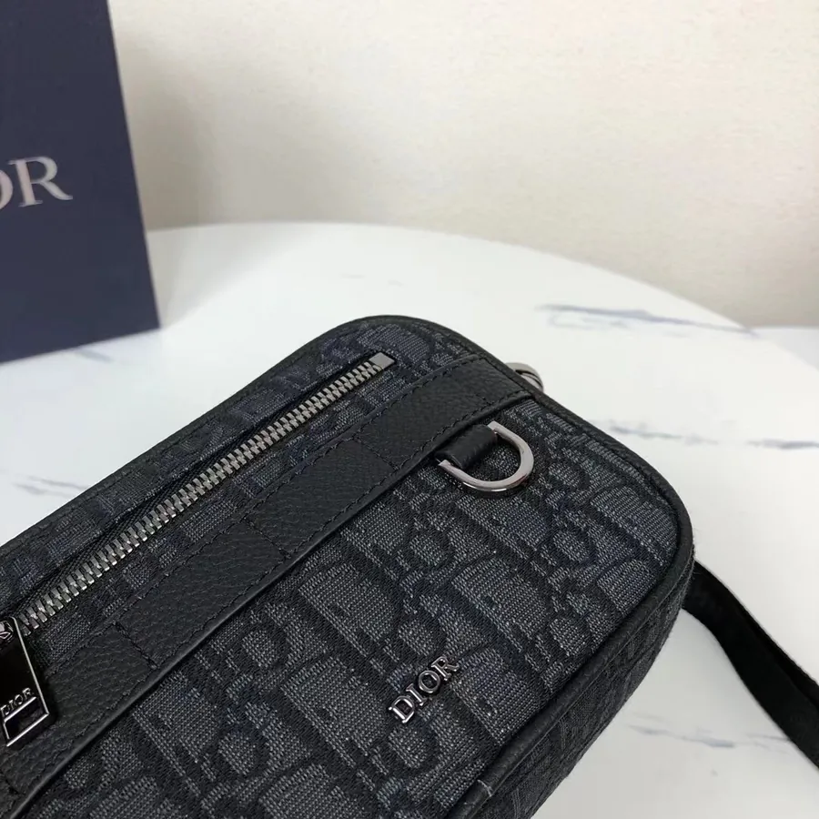 Holdmark Safari Mini Messenger Bag