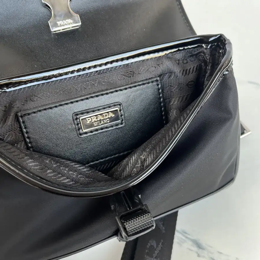 New Post Mail Bag Modern Material Mix Design