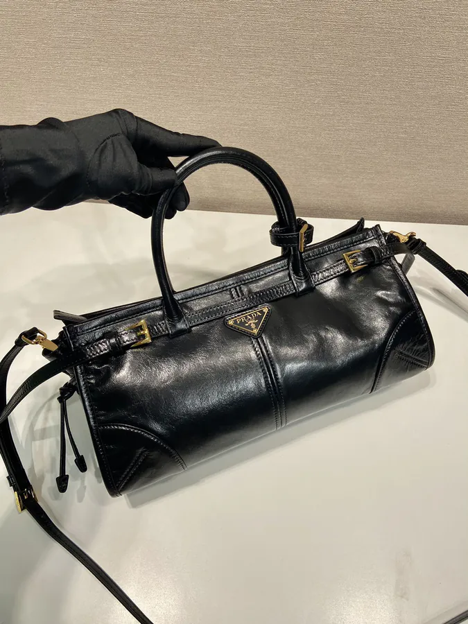 LusSolf Oil Tanned Leather Bucket Bag with Adjustable Strap