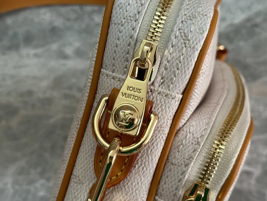Pharrell Williams Vintage Style Nil Crossbody Bag