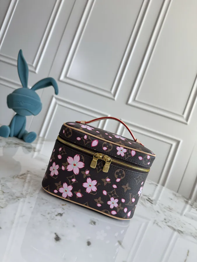 Nice Mini Wash Bag with Cherry Blossom Pattern