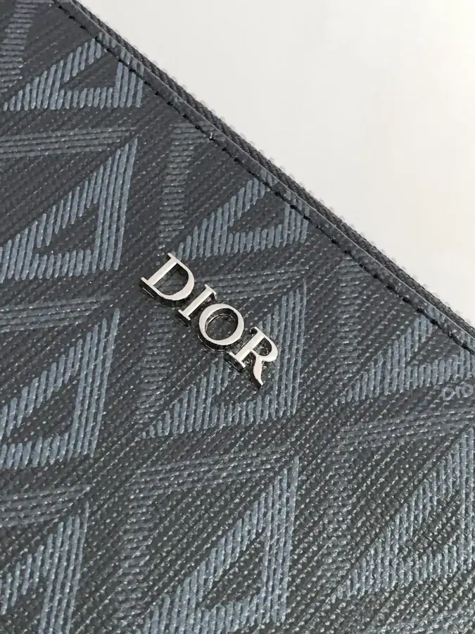 Marc Bohan A5 Handbag Elegant Minimalist Accessory with Gray Diamond Pattern Canvas