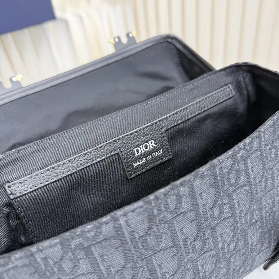 Hit The Road Flip Top Briefcase in Grained Calfskin