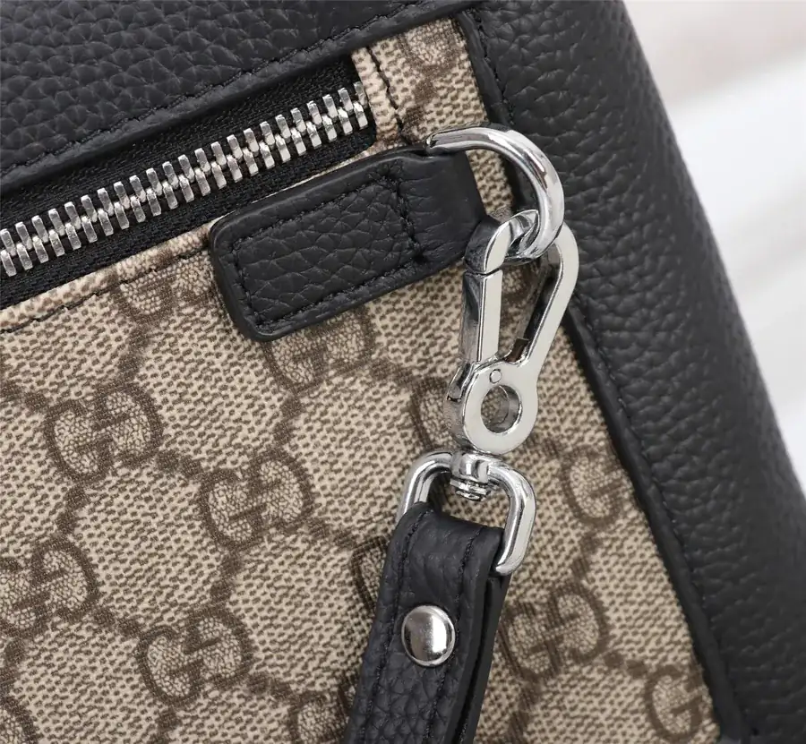 Gucci 2022 New Style Handbag with Signature Lines