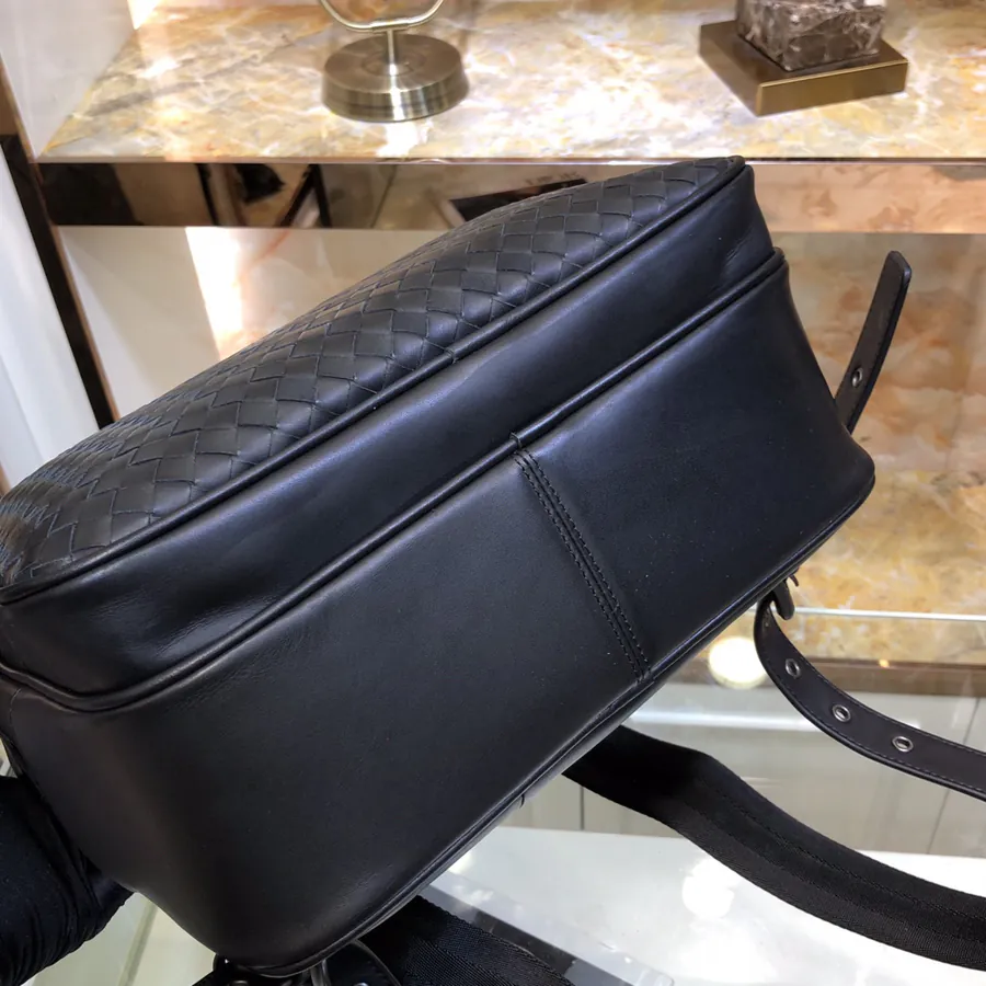 BV Latest Men's Backpack Premium Quality, Grained Calfskin, Sleek Design