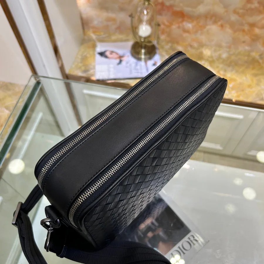 BV Latest Men's Crossbody Bag Premium Quality