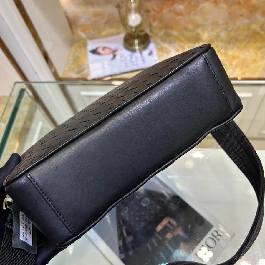BV Latest Men's Crossbody Bag Premium Quality