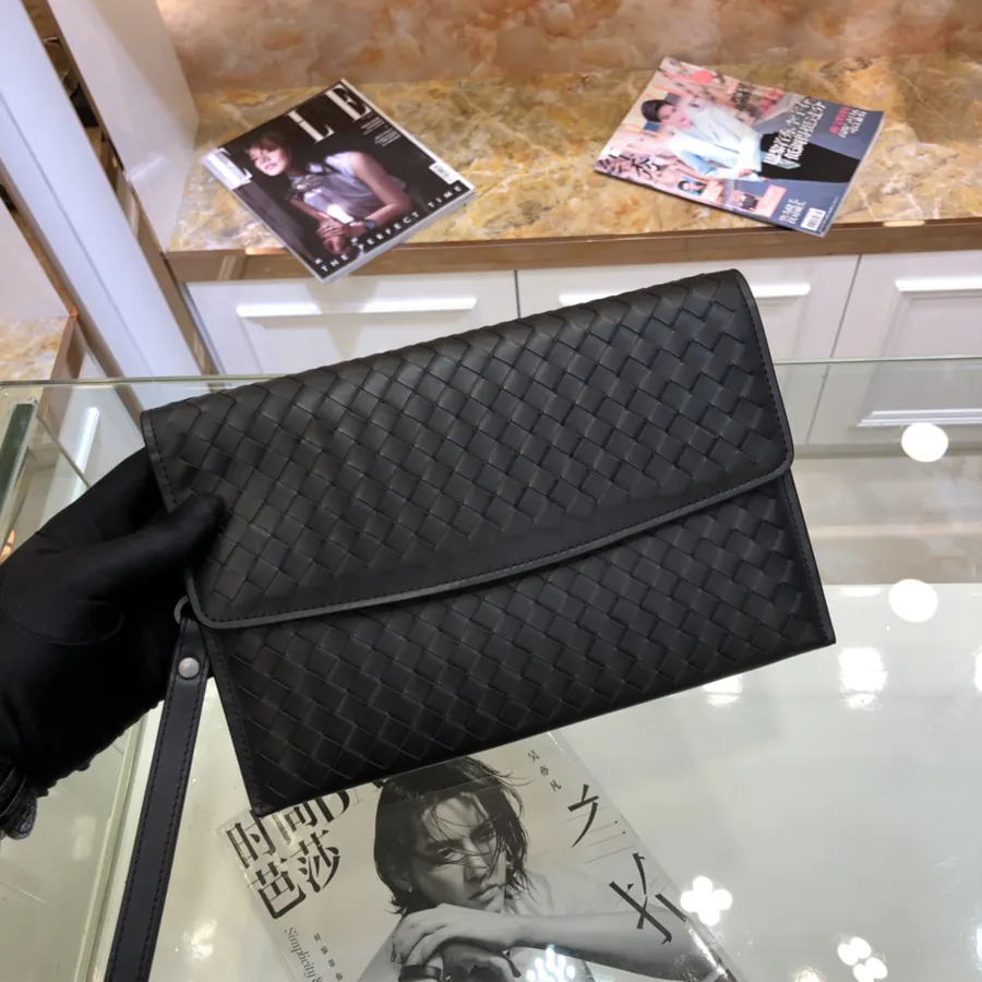 BV Woven Handbag Grained Calfskin, Minimalist Design
