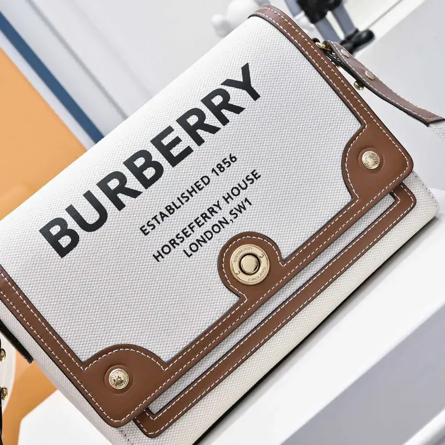 Burberry Shoulder Bag Classic Style, Premium Quality