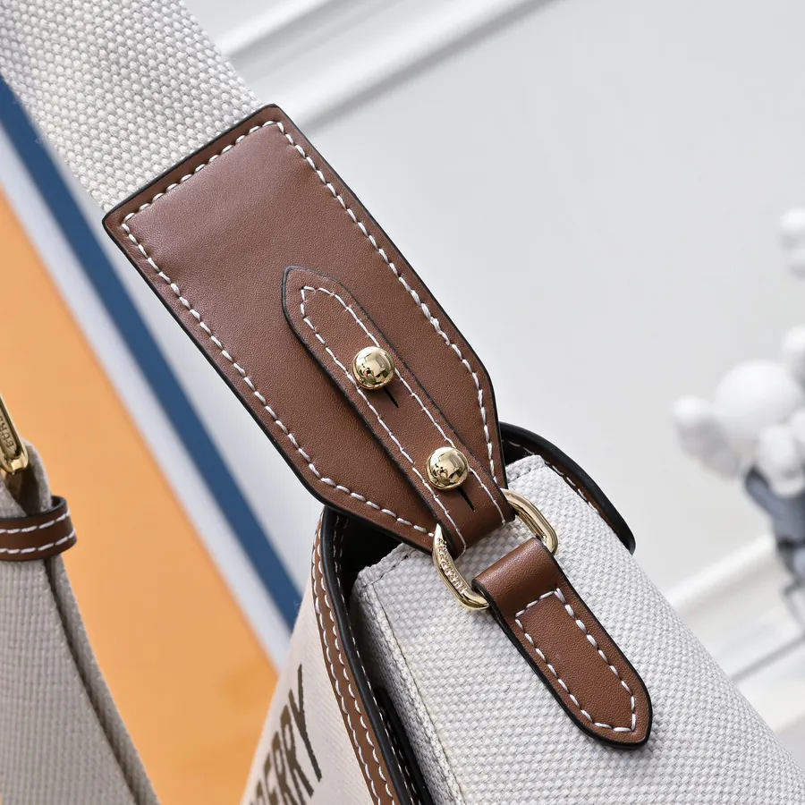 Burberry Shoulder Bag Classic Style, Premium Quality