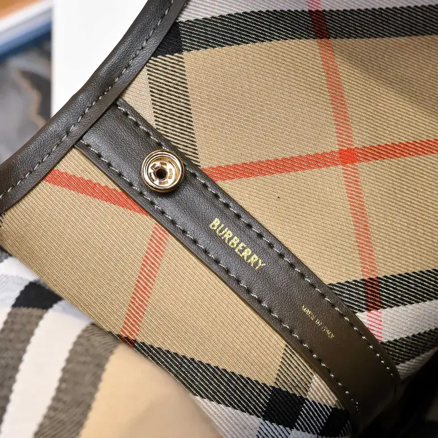 Burberry New Hobo Bag with Detachable Compartment