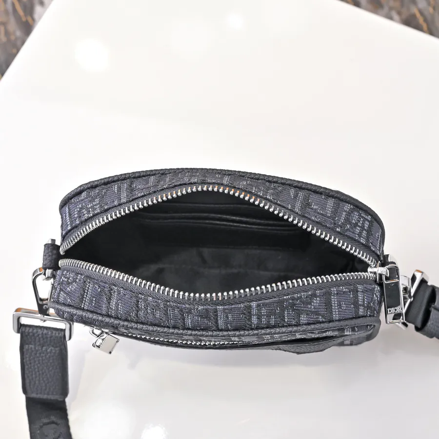 Safari Messenger Bag Mini Size, Black Oblique Print