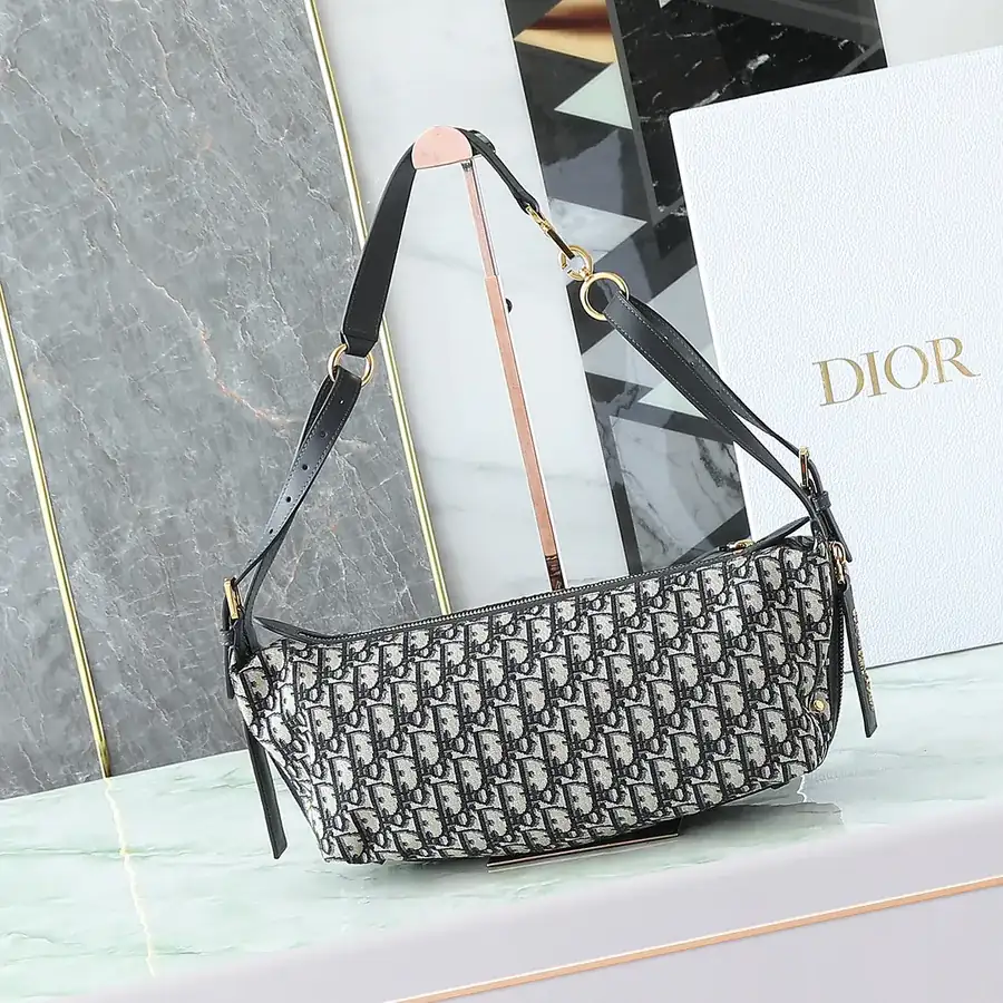 D Journey Handbag in Grained Calfskin