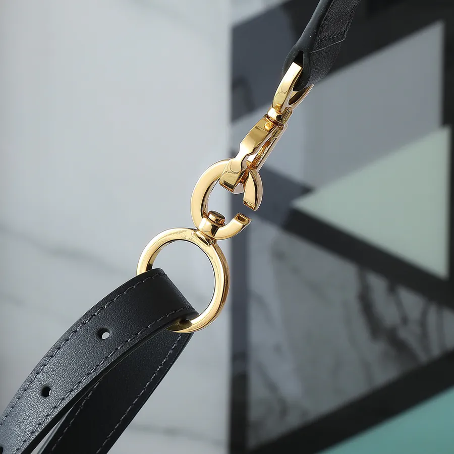 D Journey Handbag in Grained Calfskin