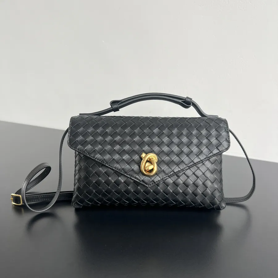 Bv Knot Lock Crossbody Bag Vintage Style