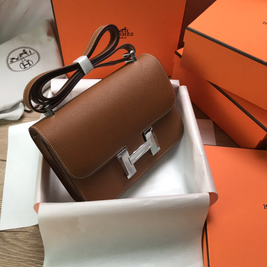 Constance Bucket Bag 23cm