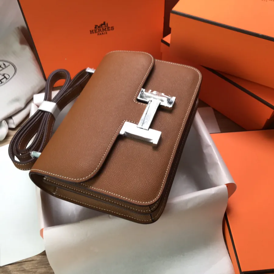 Constance Bucket Bag 23cm