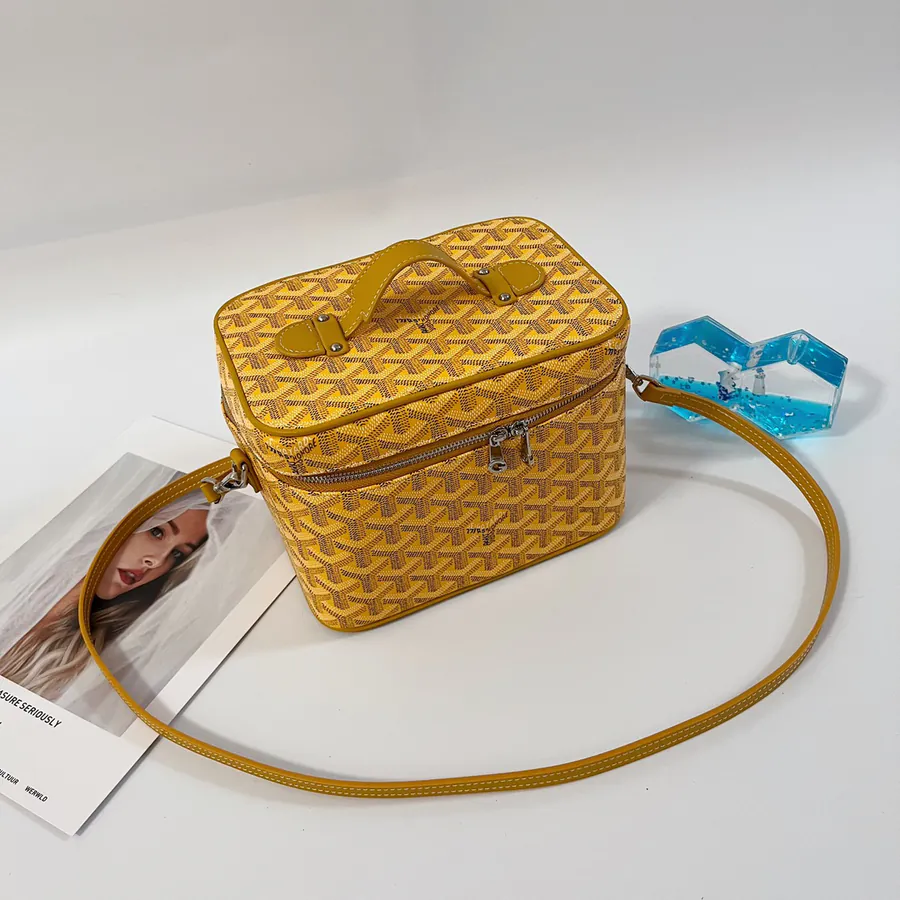 Muse Cosmetic Bag with Smart Interior Space