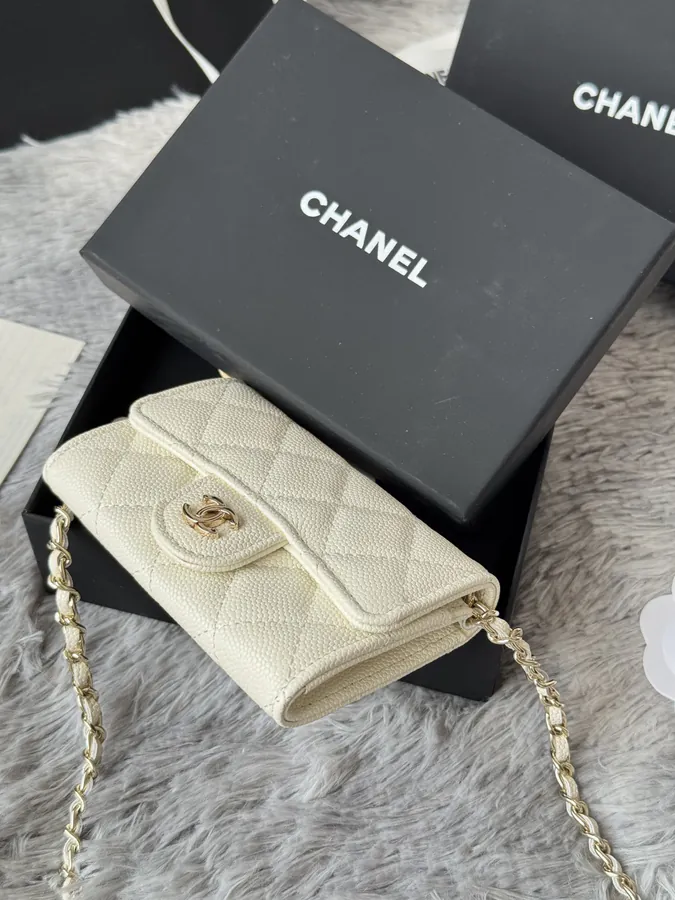Chane New Fish子酱 Ball Calfskin Waist Bag