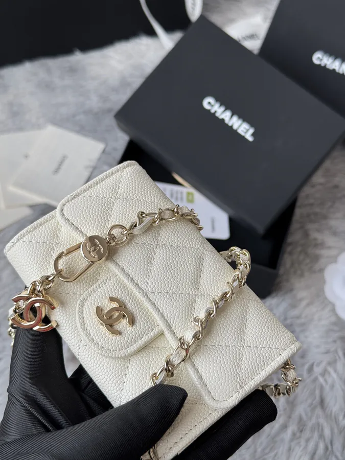 Chane New Fish子酱 Ball Calfskin Waist Bag