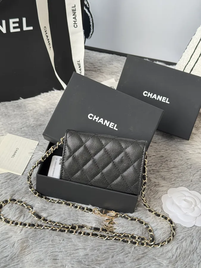Chane New Fish子酱 Ball Calfskin Waist Bag
