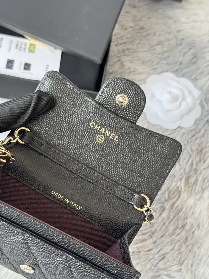 Chane New Fish子酱 Ball Calfskin Waist Bag