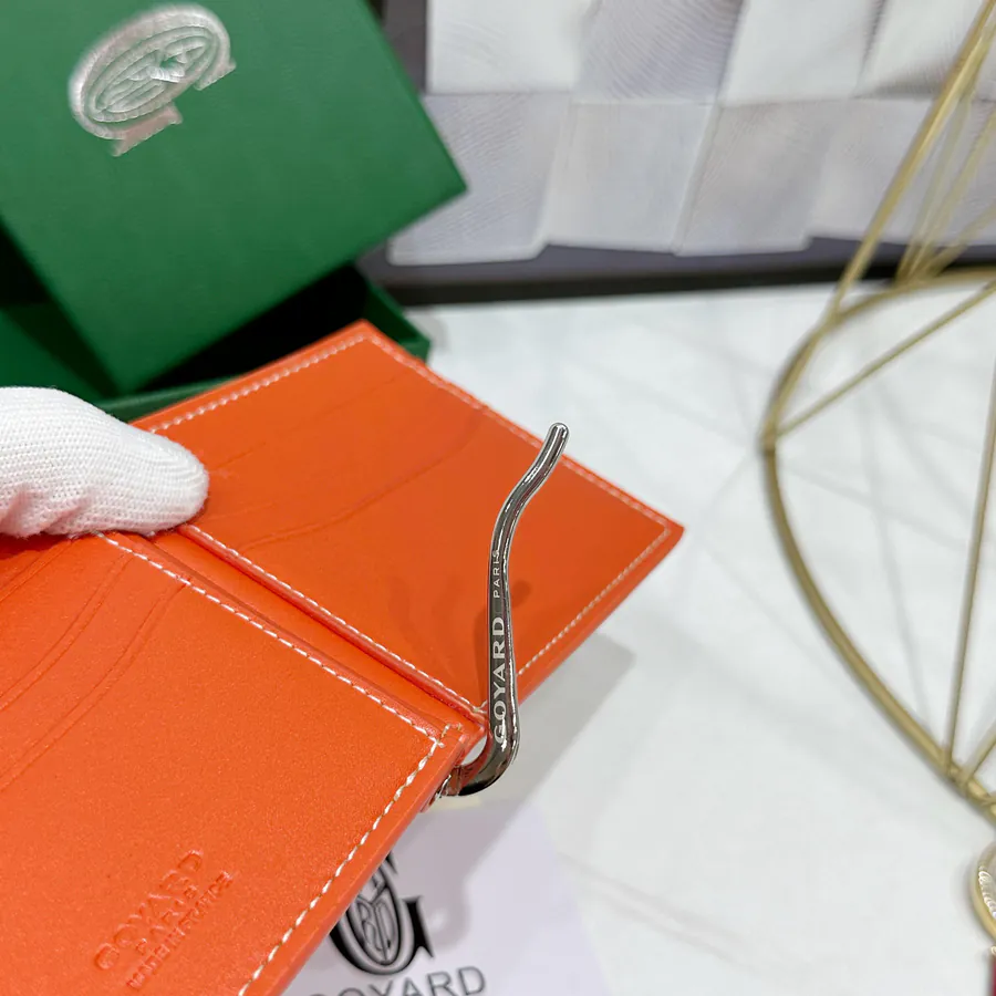 Goya Saint Thomas Wallet with Multiple Card Slots and Central Hinged Bill Compartment